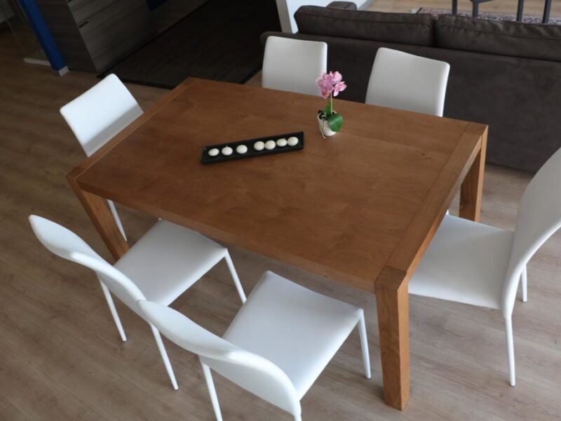 tavolo genziana in rovere con nodi